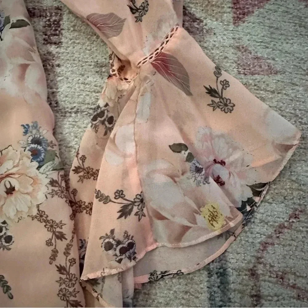 V Cristina• Peach Flowy Long Sleeve Dress Size M - Picture 5 of 16